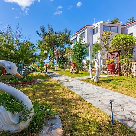 Galazia Akti Seaside Apartments Nikíti Eksteriør bilde