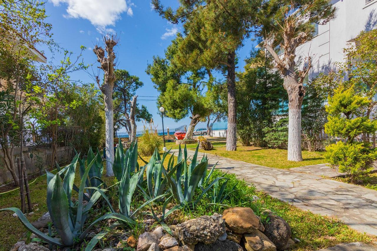 Galazia Akti Seaside Apartments Nikíti Eksteriør bilde
