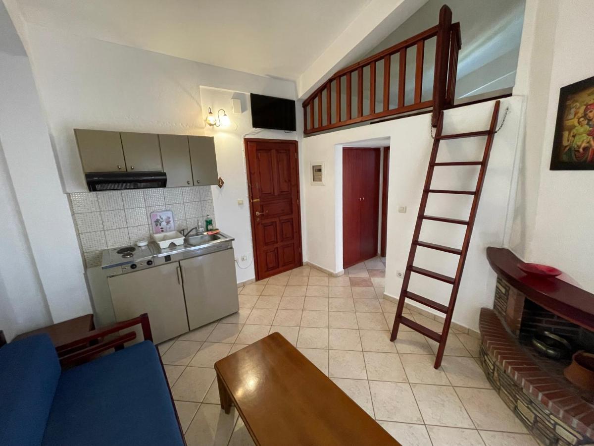 Galazia Akti Seaside Apartments Nikíti Eksteriør bilde